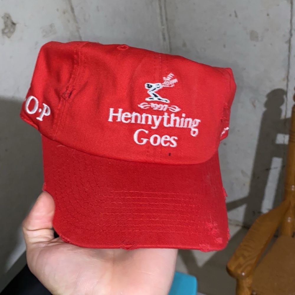 Hennyhing Goes Cap
